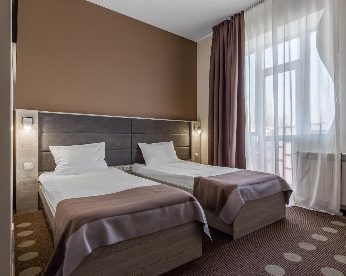 Ambassador Plaza Otel Kiev Dış mekan fotoğraf